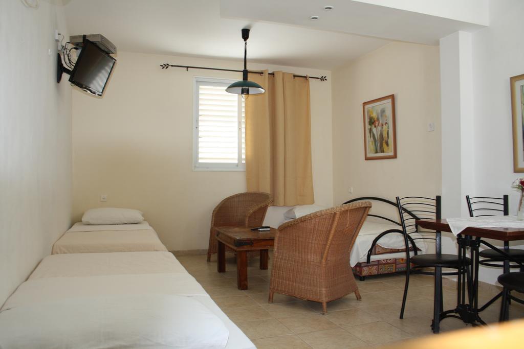Ga'Aton Motel Naharija Exteriér fotografie