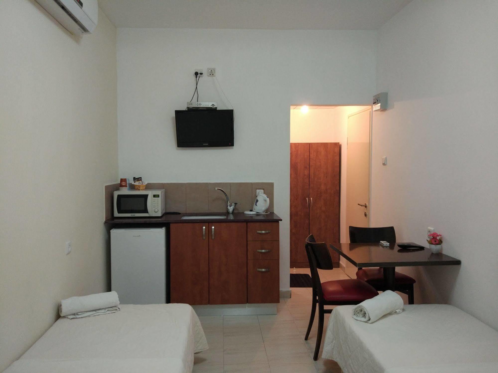 Ga'Aton Motel Naharija Exteriér fotografie