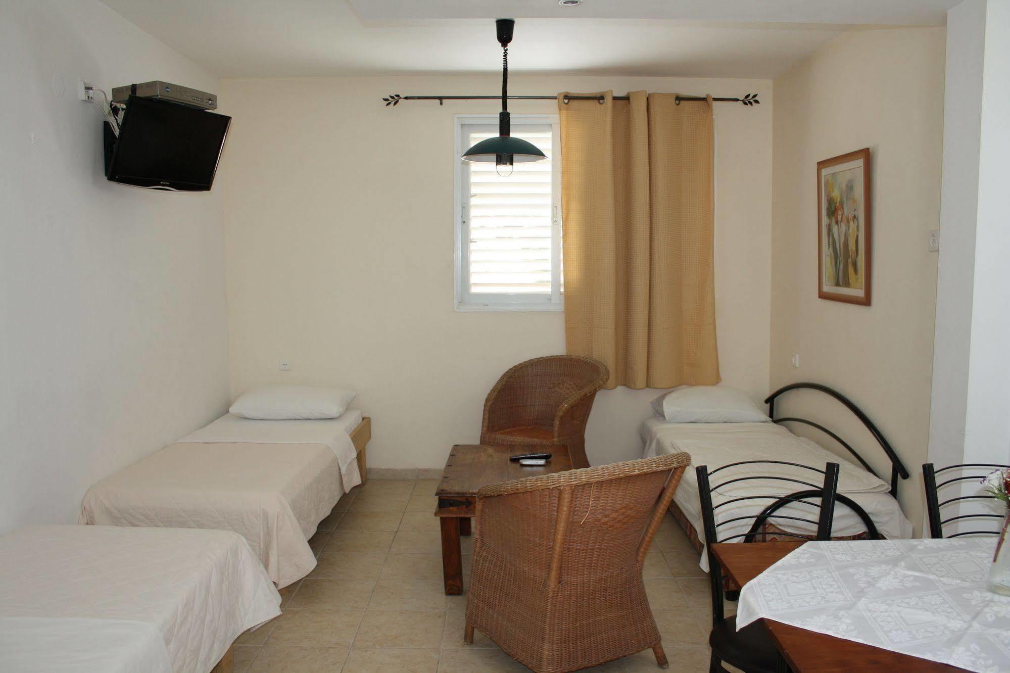 Ga'Aton Motel Naharija Exteriér fotografie